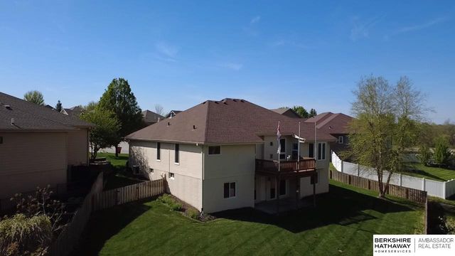 19601 Blaine Circle, Omaha, NE 68135