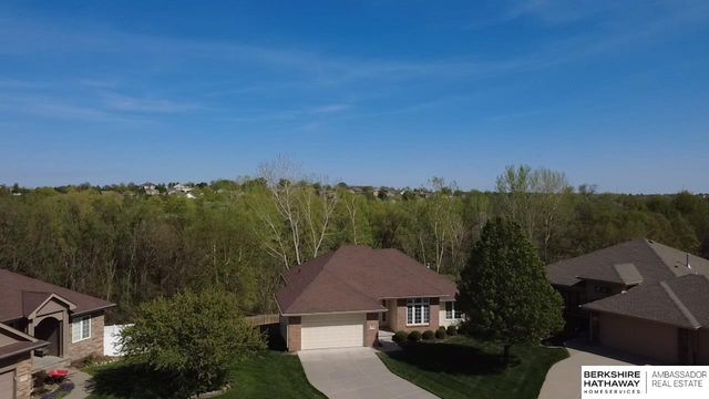 19601 Blaine Circle, Omaha, NE 68135