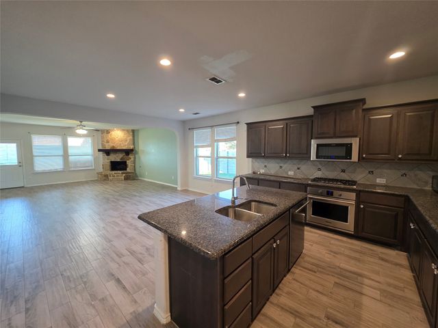 717 Gannet Trail, Argyle, TX 76226