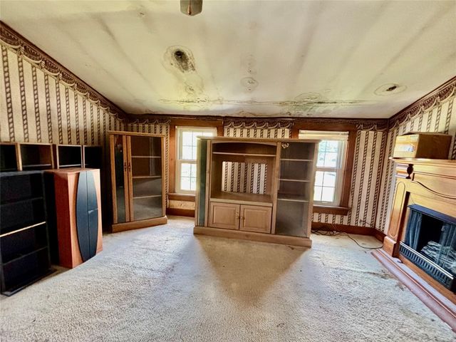 1129 MARSHALL Drive, Erie, PA 16505