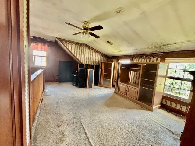 1129 MARSHALL Drive, Erie, PA 16505