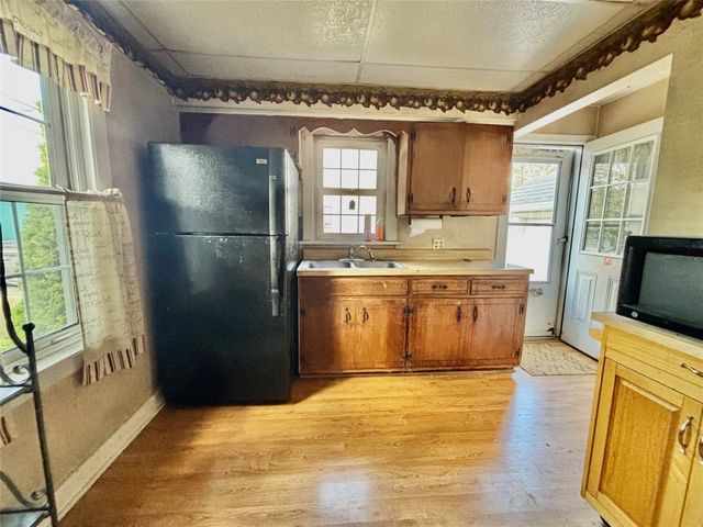 1129 MARSHALL Drive, Erie, PA 16505