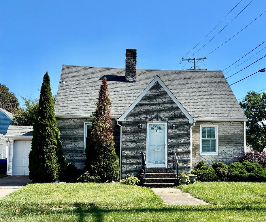 1129 MARSHALL Drive, Erie, PA 16505