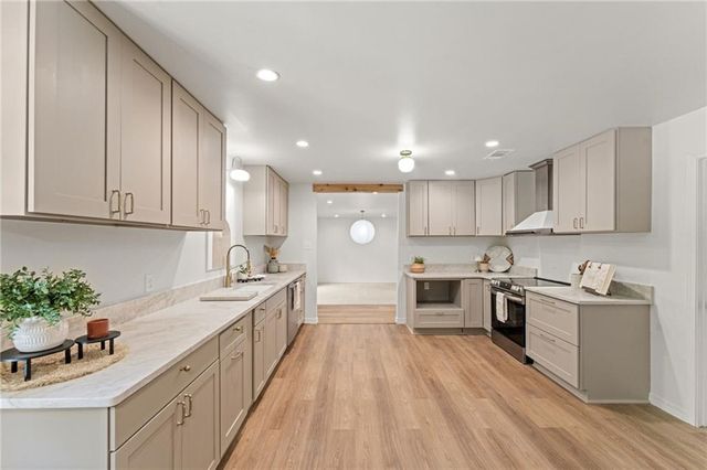 305 Trent Mill Court, Mobile, AL 36608