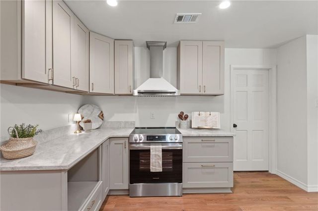 305 Trent Mill Court, Mobile, AL 36608
