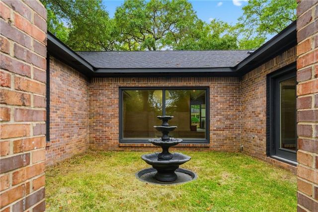 305 Trent Mill Court, Mobile, AL 36608