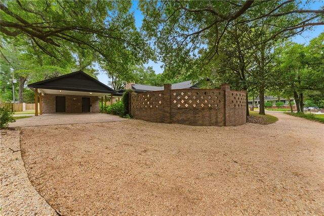 305 Trent Mill Court, Mobile, AL 36608