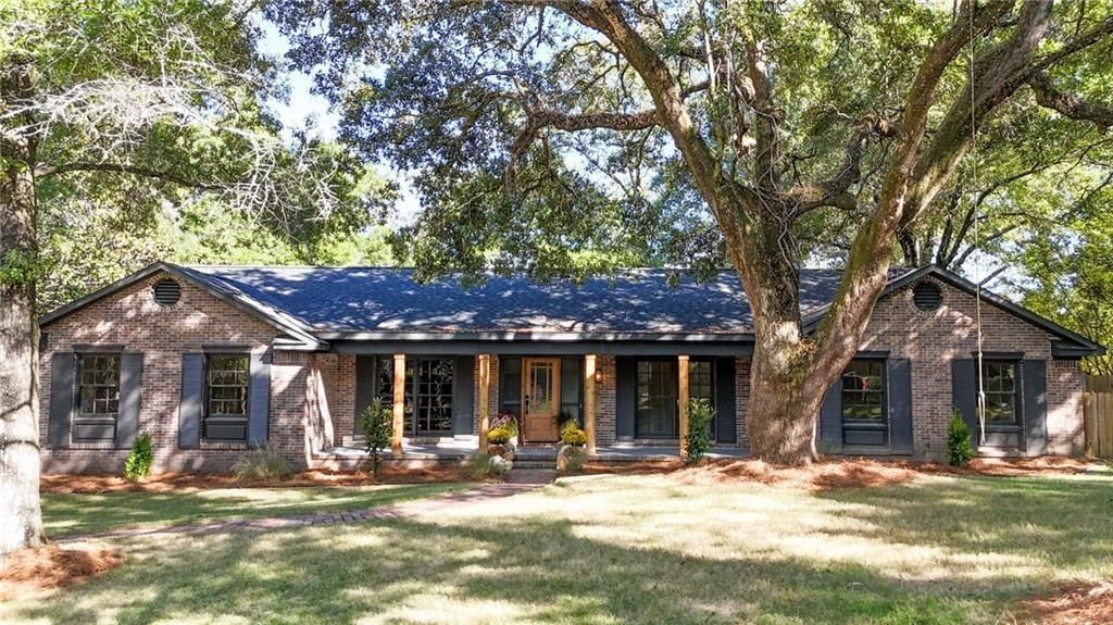 305 Trent Mill Court, Mobile, AL 36608