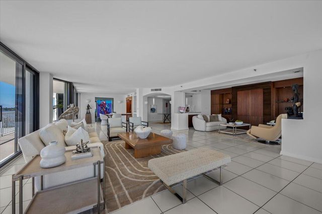 3170 S Ocean Boulevard 502n, Palm Beach, FL 33480