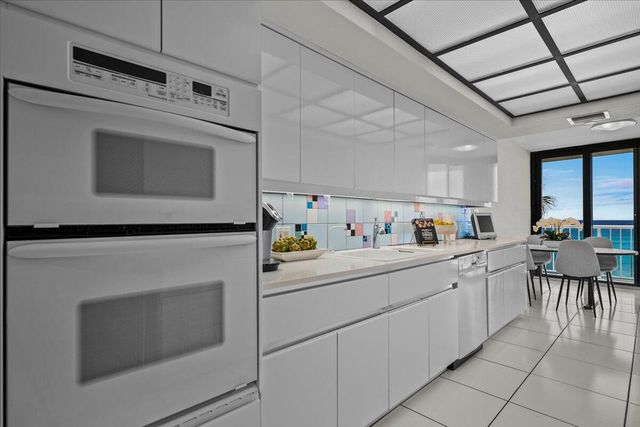 3170 S Ocean Boulevard 502n, Palm Beach, FL 33480