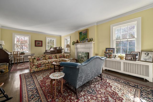 211 Preston Road, Columbus, OH 43209