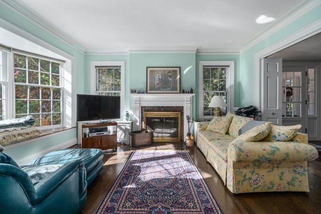 211 Preston Road, Columbus, OH 43209