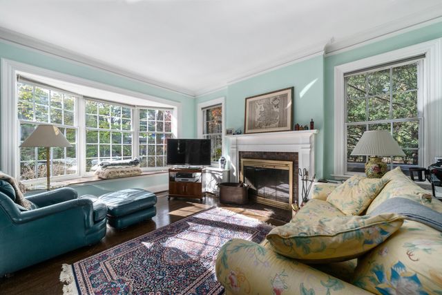 211 Preston Road, Columbus, OH 43209