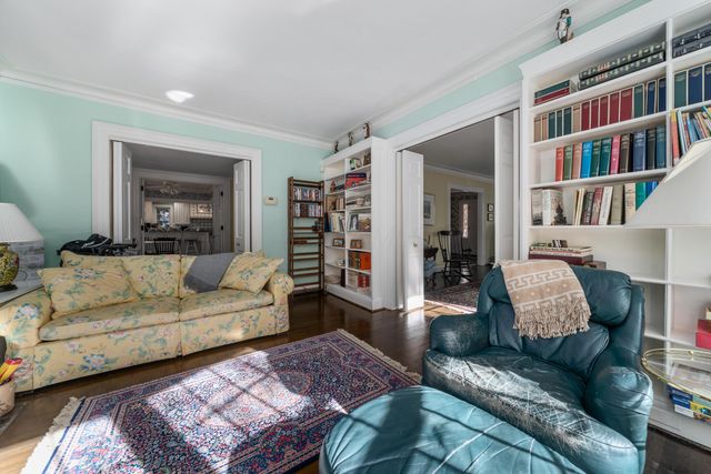 211 Preston Road, Columbus, OH 43209