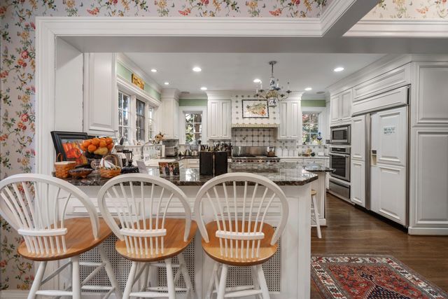 211 Preston Road, Columbus, OH 43209