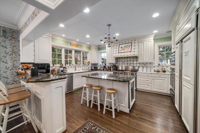 211 Preston Road, Columbus, OH 43209