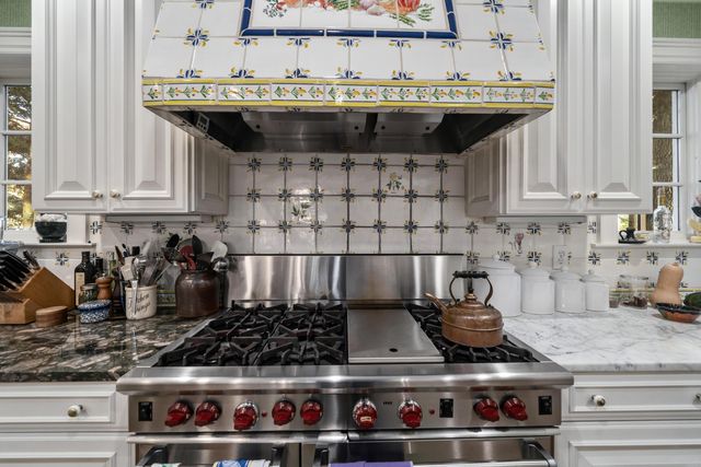 211 Preston Road, Columbus, OH 43209