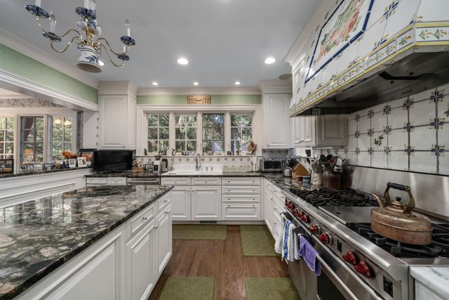 211 Preston Road, Columbus, OH 43209