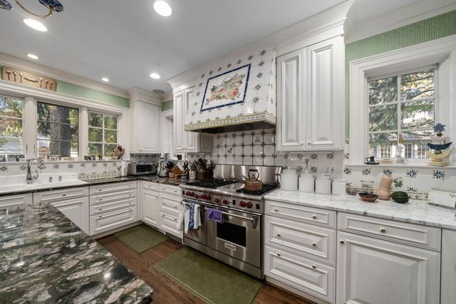 211 Preston Road, Columbus, OH 43209