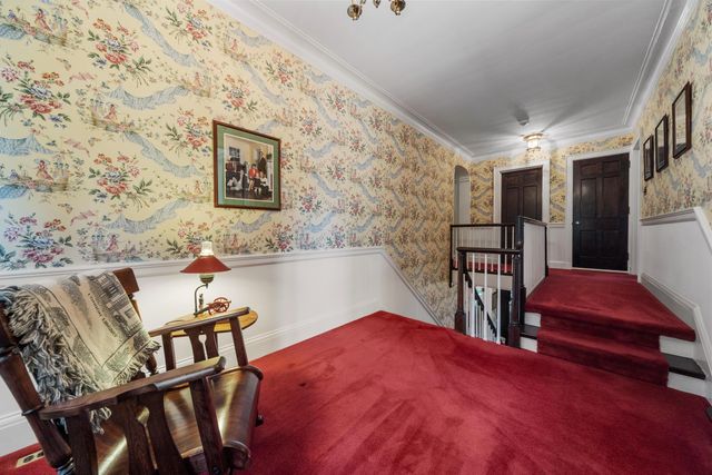 211 Preston Road, Columbus, OH 43209