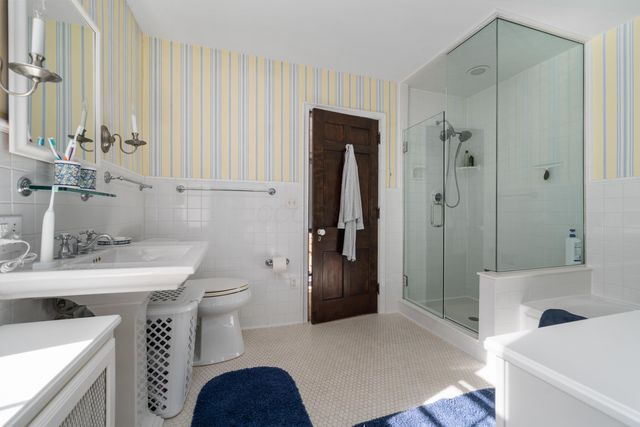 211 Preston Road, Columbus, OH 43209