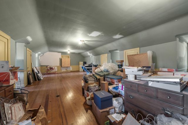 211 Preston Road, Columbus, OH 43209