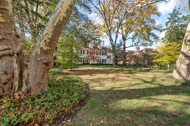 211 Preston Road, Columbus, OH 43209