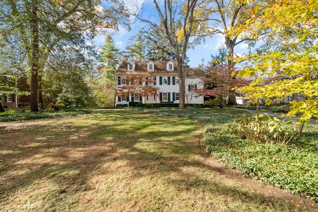 211 Preston Road, Columbus, OH 43209