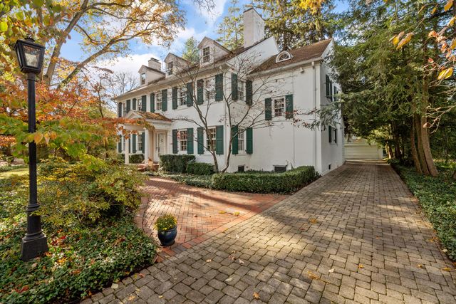 211 Preston Road, Columbus, OH 43209