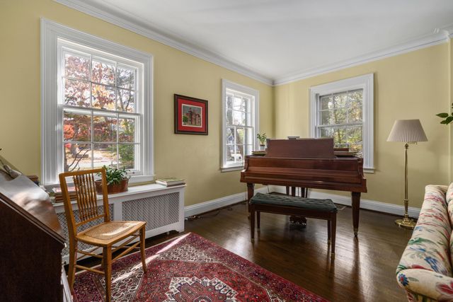 211 Preston Road, Columbus, OH 43209