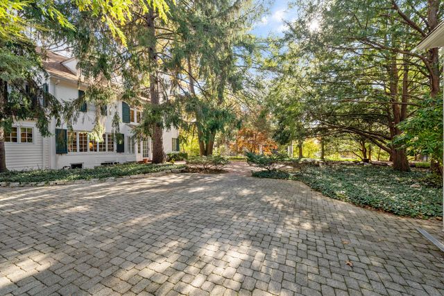 211 Preston Road, Columbus, OH 43209