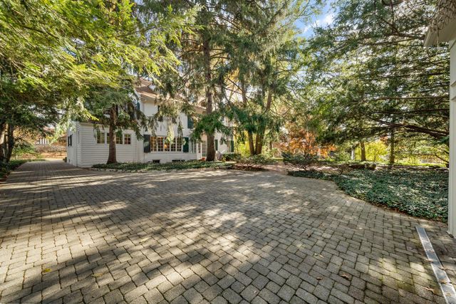 211 Preston Road, Columbus, OH 43209