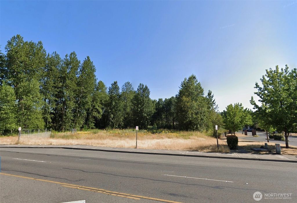 704 112th Street Ct E, Parkland, WA 98445