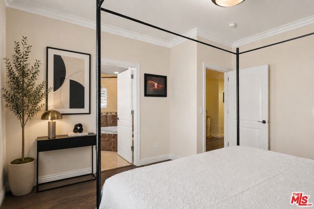 1050 N Edinburgh Avenue 103, West Hollywood, CA 90046