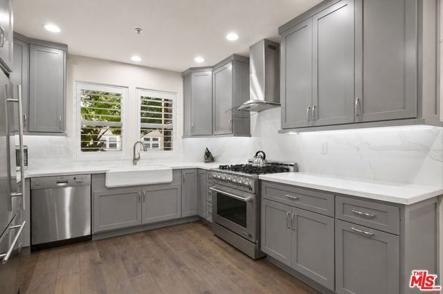 1050 N Edinburgh Avenue 103, West Hollywood, CA 90046