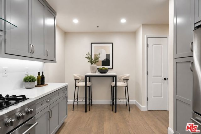 1050 N Edinburgh Avenue 103, West Hollywood, CA 90046