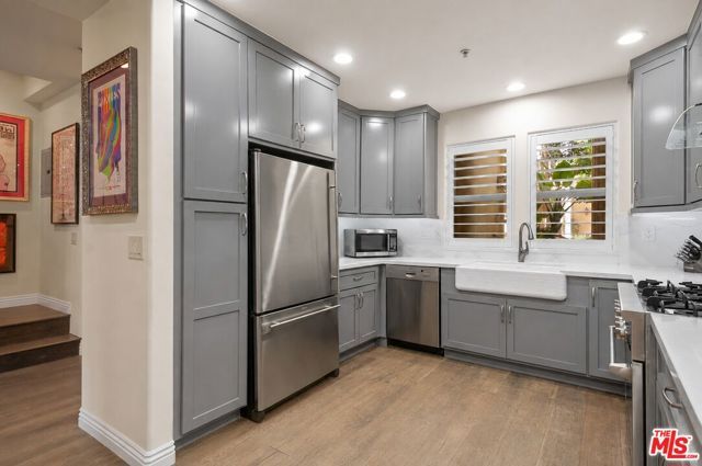 1050 N Edinburgh Avenue 103, West Hollywood, CA 90046