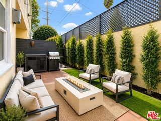 1050 N Edinburgh Avenue 103, West Hollywood, CA 90046
