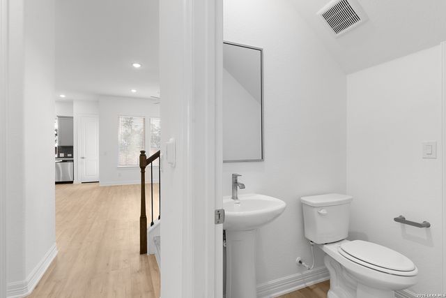 3523 N Loop 1604 E Unit 704, San Antonio, TX 78247