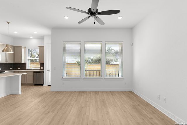 3523 N Loop 1604 E Unit 704, San Antonio, TX 78247