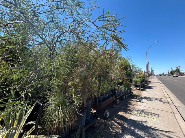 2729 E MCDOWELL Road 15, Phoenix, AZ 85008