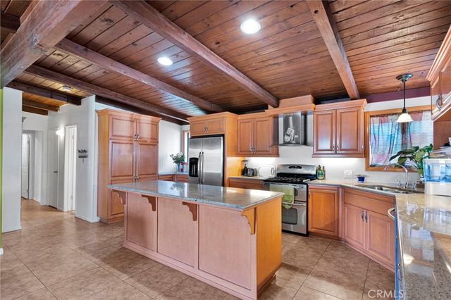 11441 Hemlock, Hesperia, CA 92345