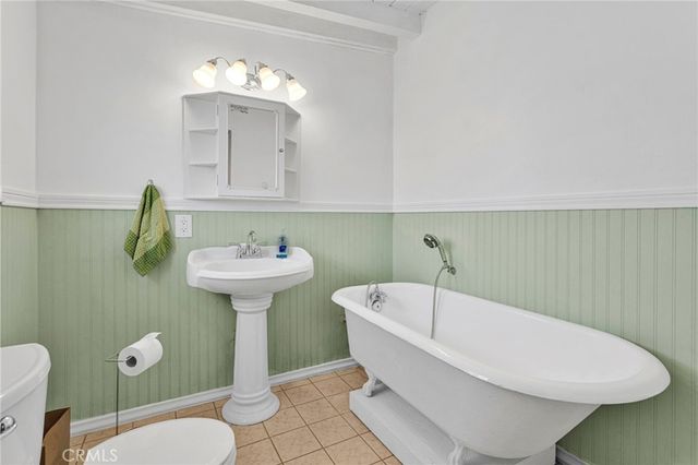 11441 Hemlock, Hesperia, CA 92345