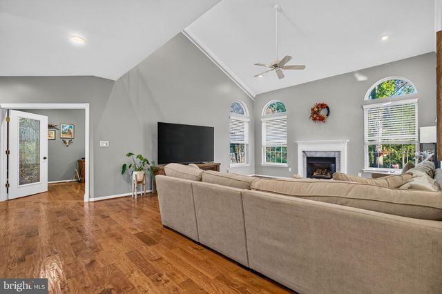 15 NORMANDY RD, Marlton, NJ 08053