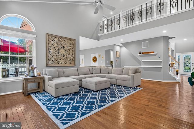 15 NORMANDY RD, Marlton, NJ 08053