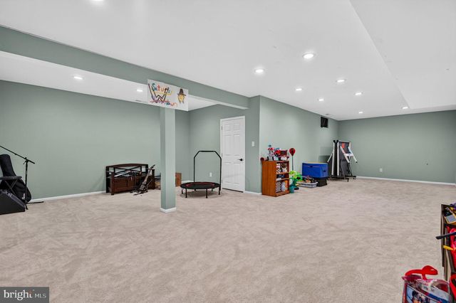 15 NORMANDY RD, Marlton, NJ 08053