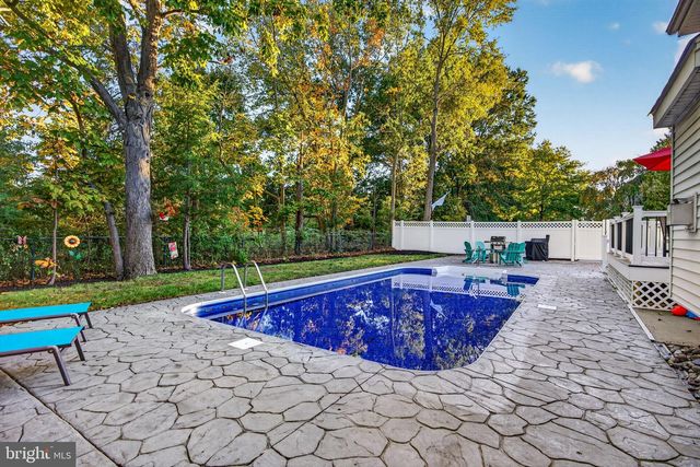 15 NORMANDY RD, Marlton, NJ 08053