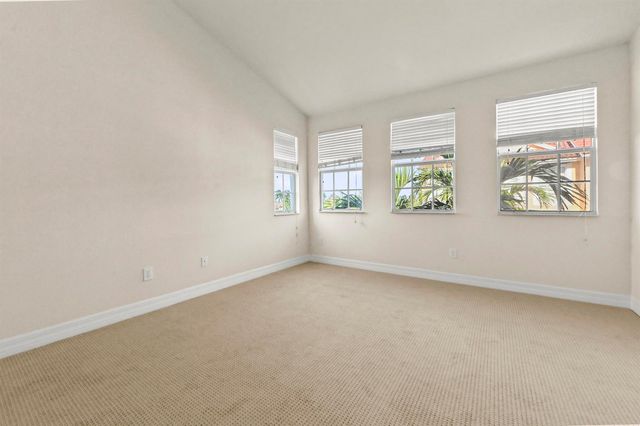 131 Harbors Way, Boynton Beach, FL 33435