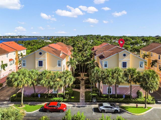 131 Harbors Way, Boynton Beach, FL 33435