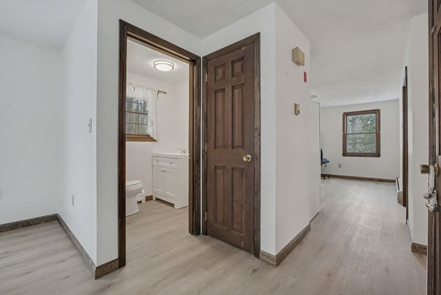 21 Country Road, Hampstead, NH 03826